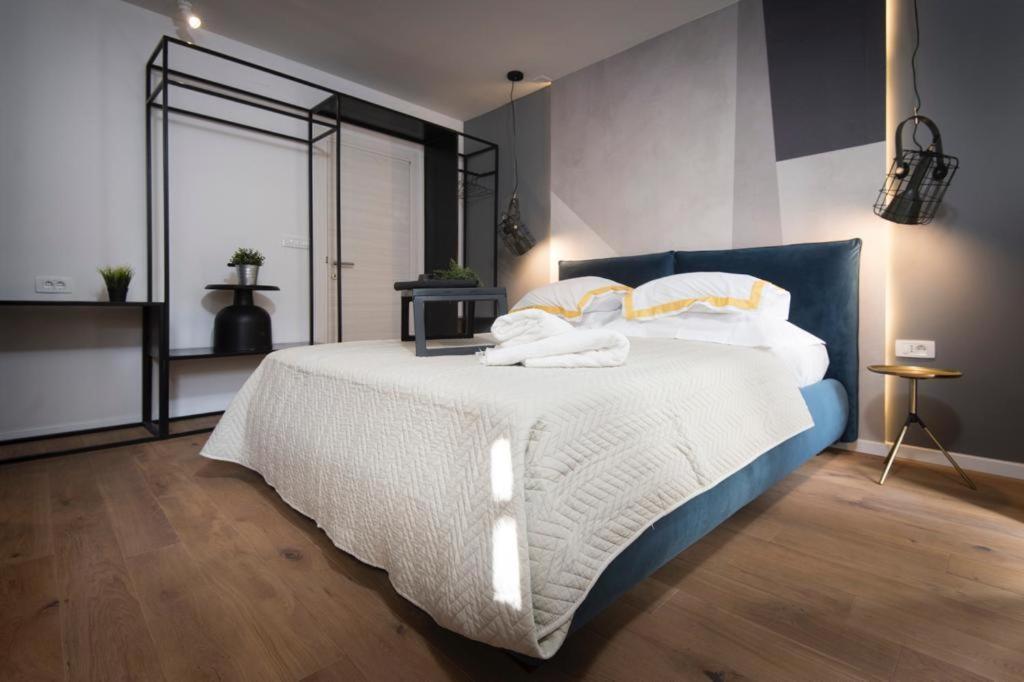 Sibinicum Luxury Rooms Шибеник Екстер'єр фото