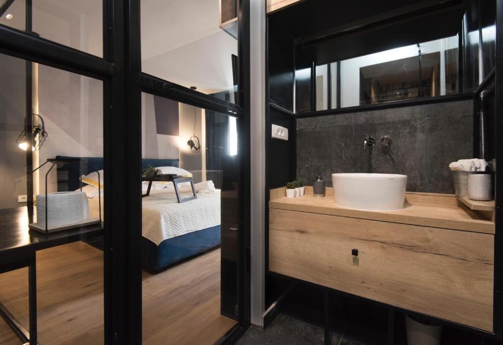 Sibinicum Luxury Rooms Шибеник Екстер'єр фото